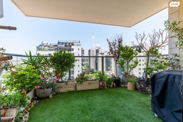 דירה, היובל, אור עקיבא