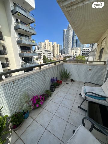 דירה, בורוכוב, בורוכוב, גבעתיים