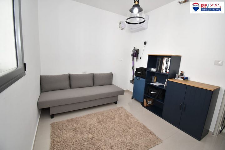 דירה, רבי דוד דנינו 5, הפרחים, קרית גת