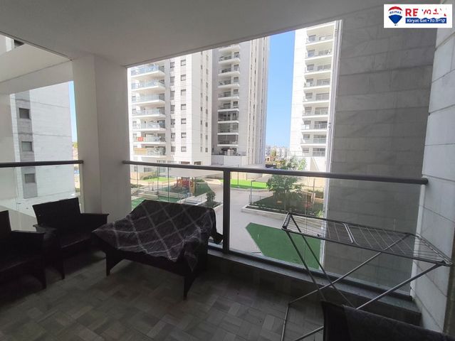 דירה, היסמין 111, הפרחים, קרית גת