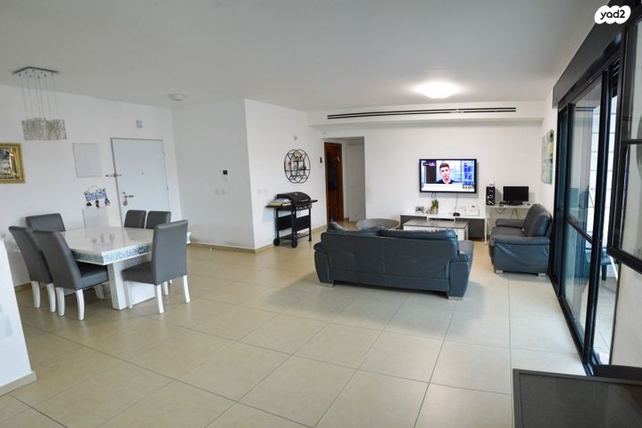 דירה, שדרות בן גוריון, פסגות אפק, ראש העין