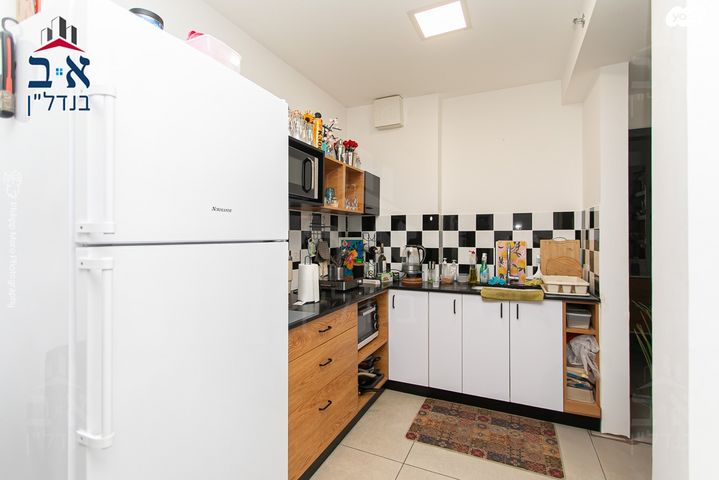 דירה, עין דור, שער פלמר, תחנת רכבת השמונה, חיפה