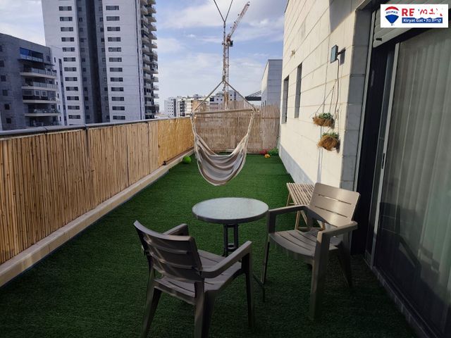 גג/ פנטהאוז, רבקה אמנו 5, כרמי גת, קרית גת