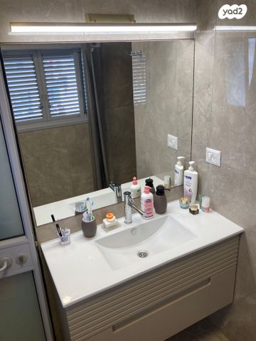 דירה, עמנואל מול, צפון מערב מרכז העיר, נתניה