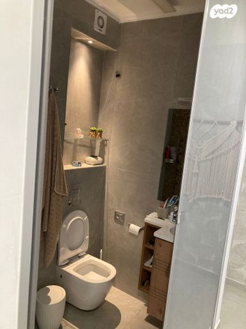 דירה, עמנואל מול, צפון מערב מרכז העיר, נתניה