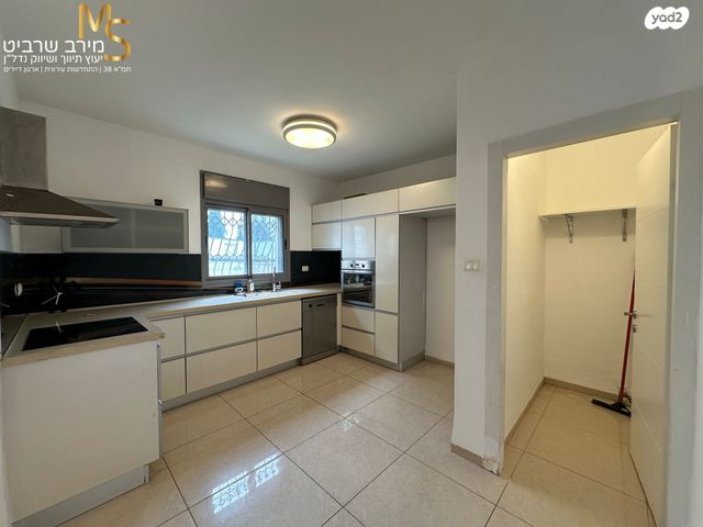 דירת גן, משה סורוקה, רמת בגין, חיפה