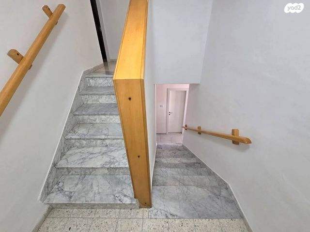 גג/ פנטהאוז, לח"י, שיכון עובדים, טבריה