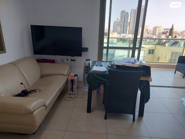 גג/ פנטהאוז, ביאליק, מרכז, קרית עבודה, חולון