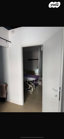 קליניקות, הרצליה