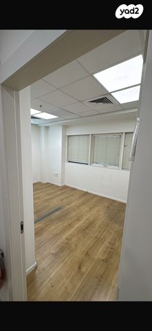 משרדים, הרצליה