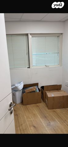 משרדים, הרצליה