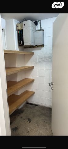 חנויות/ שטח מסחרי, הרצליה