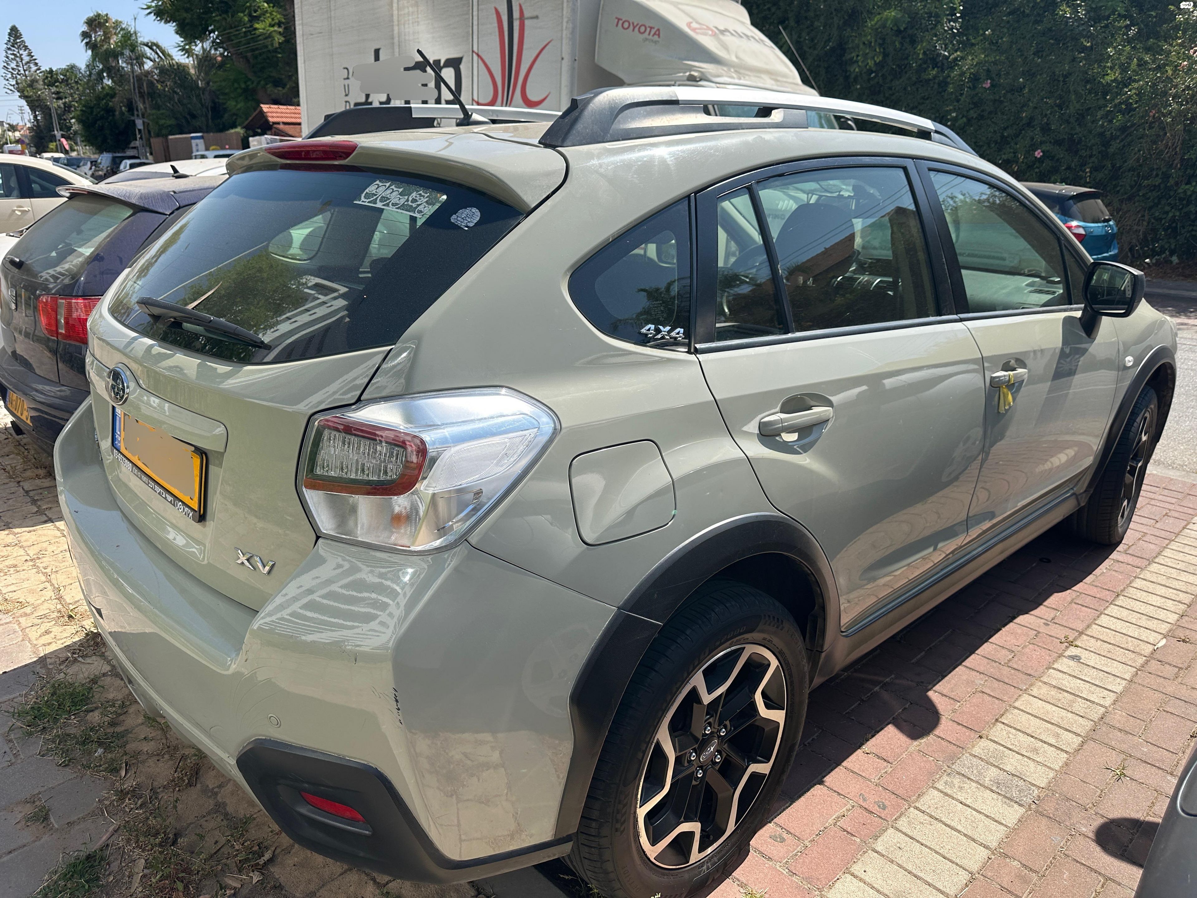 מודעת רכב סובארו XV
