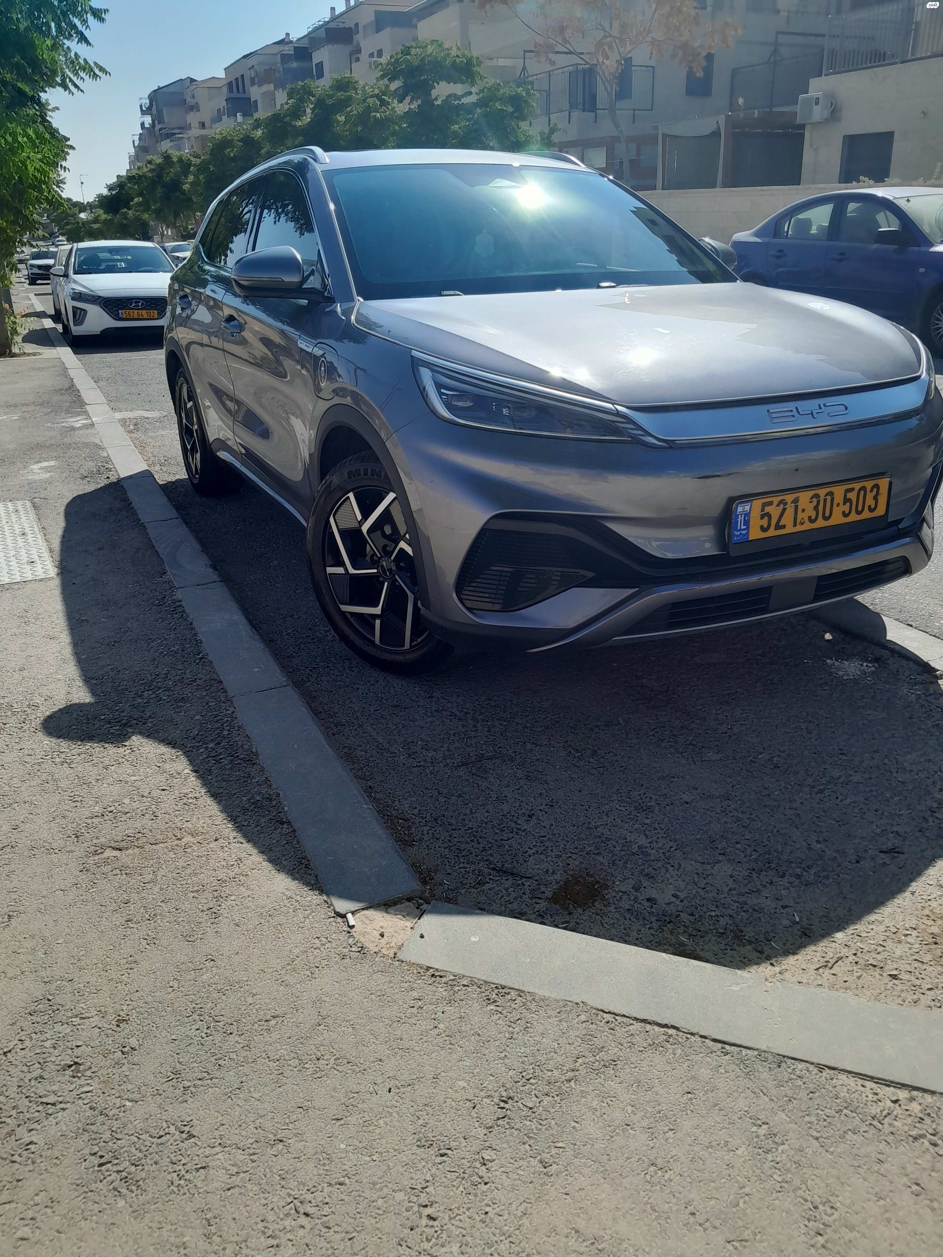 מודעת רכב בי.ווי.די אטו 3