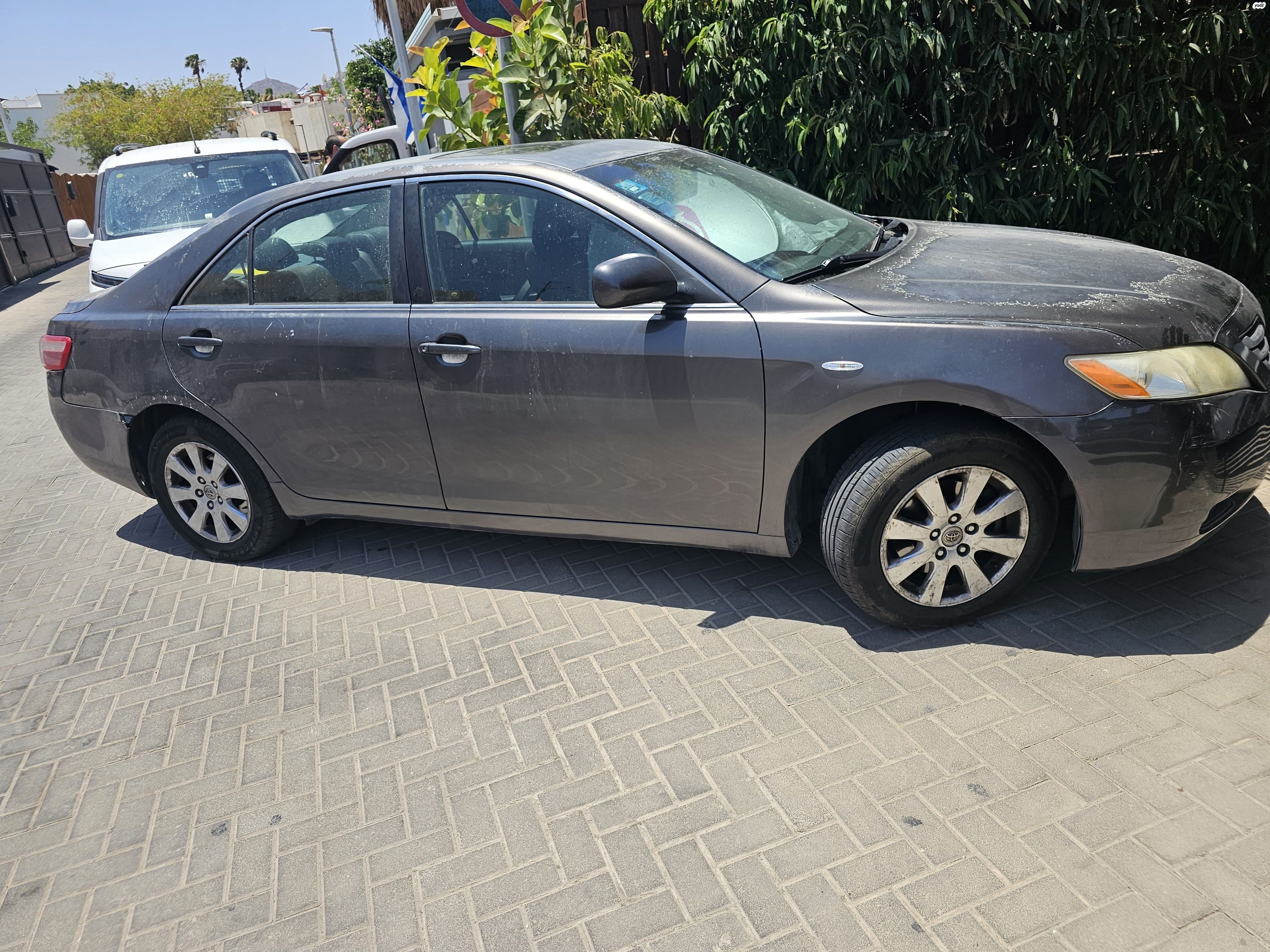 מודעת רכב טויוטה קאמרי