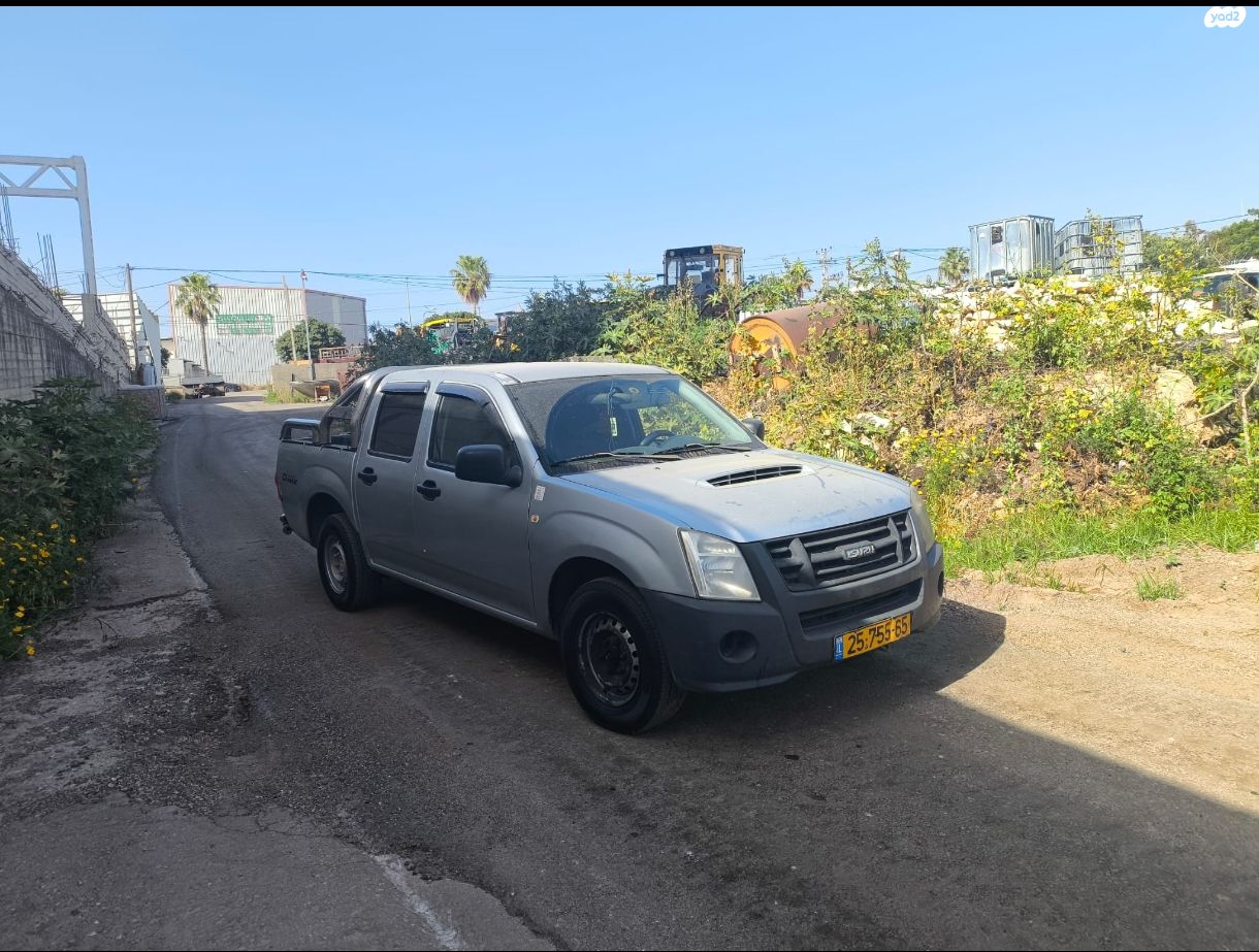 מודעת רכב איסוזו די-מקס