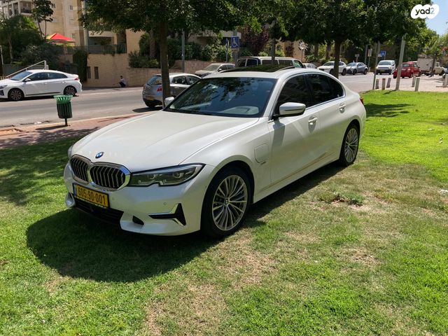 מודעת רכב ב מ וו סדרה 3