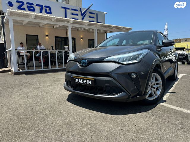 מודעת רכב טויוטה C-HR 2