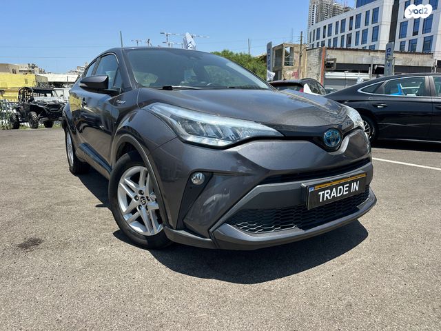 מודעת רכב טויוטה C-HR 1