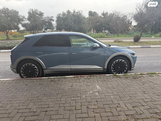 יונדאי איוניק 5