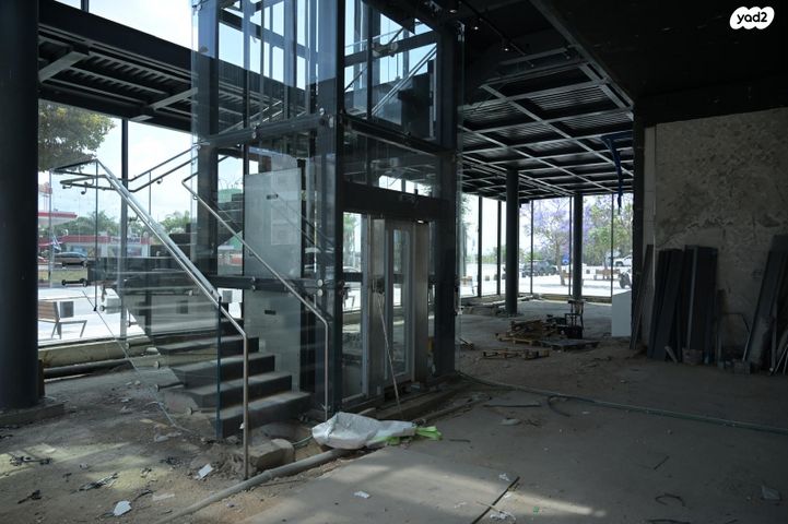 חנויות/ שטח מסחרי, יהדות קנדה 1, אזור תעשיה יהלום, אור יהודה