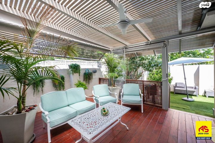 דו משפחתי, חן, מרכז פרדס חנה, פרדס חנה כרכור