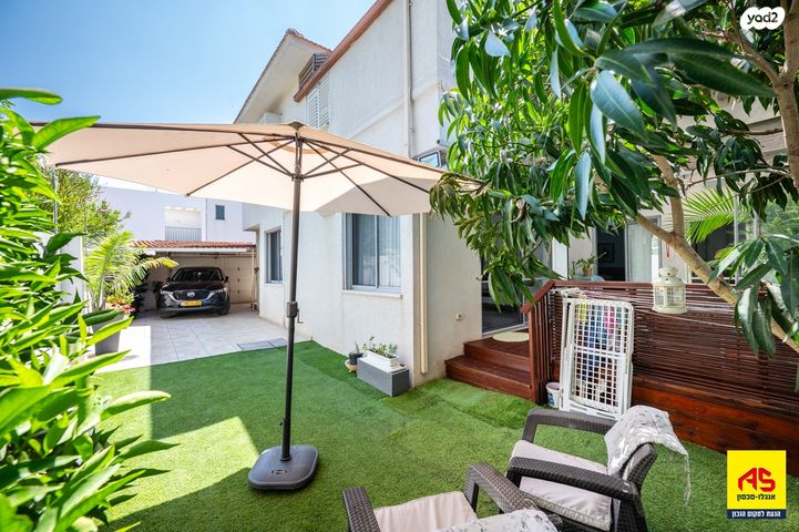 דו משפחתי, חן, מרכז פרדס חנה, פרדס חנה כרכור