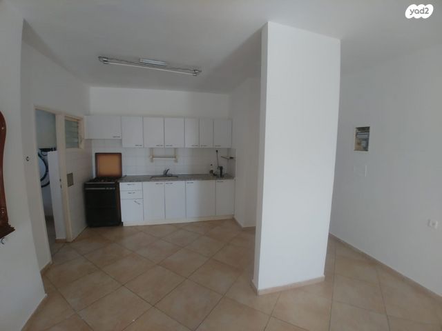 דירה, האיילון, גני יער, לוד