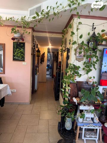 דירת גן, יאנוש קורצ'אק, קרית היובל, ירושלים