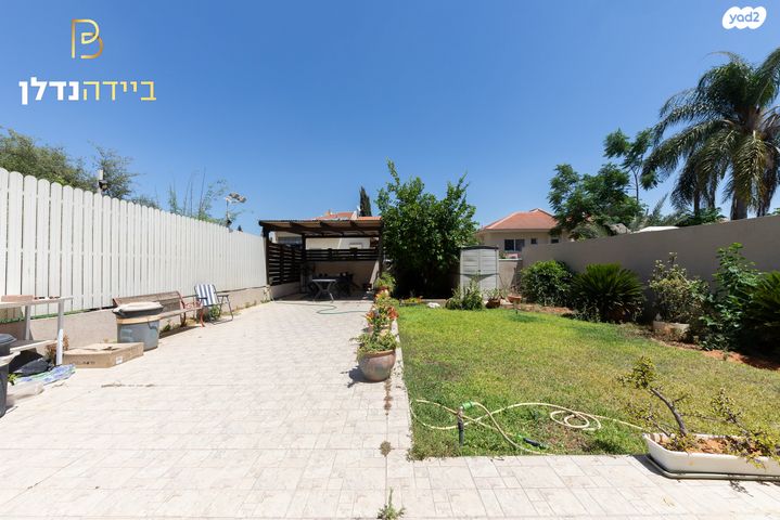 בית פרטי/ קוטג', אבן גבירול, רחובות