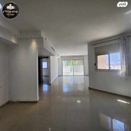 דירה, הרצל, שז"ר / דקר, טירת כרמל