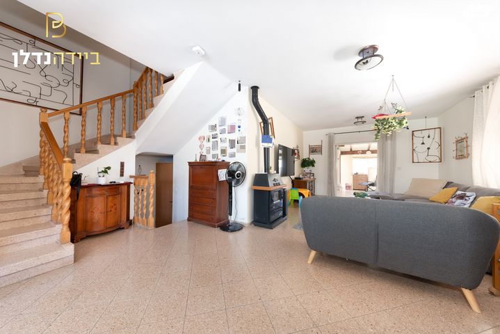 בית פרטי/ קוטג', אבן גבירול, רחובות