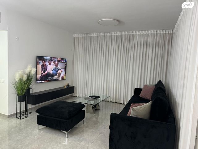 דירה, אברהם מחרז, סנטרל פארק / האצטדיון, באר שבע