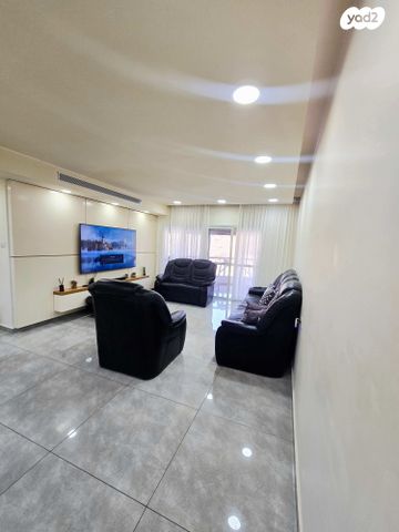 דירה, האלה, גני יער, לוד