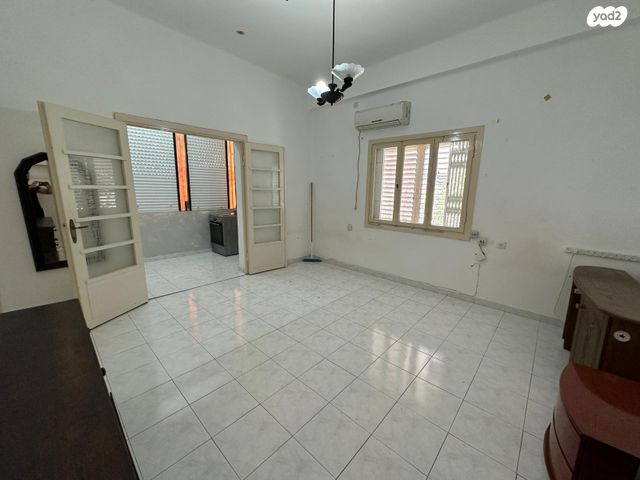 דירה, יוסף, הדר מרכז, חיפה