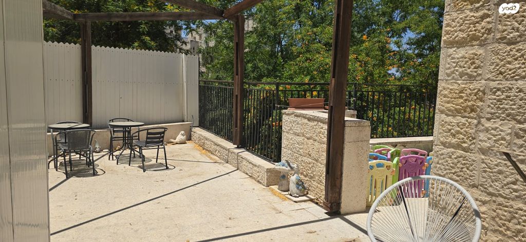 דירה, הרב ש. שאולזון, הר נוף, ירושלים