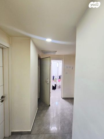 דירה, האלה, גני יער, לוד