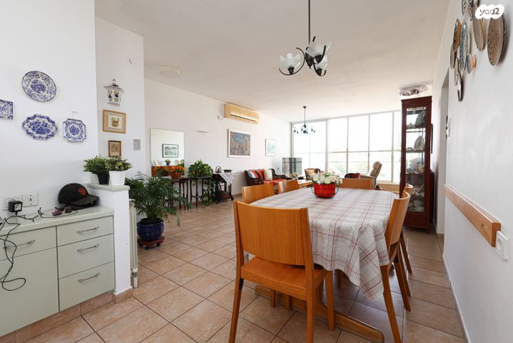 דירה, תנועת המרי 2, גני אילן, קרית אונו