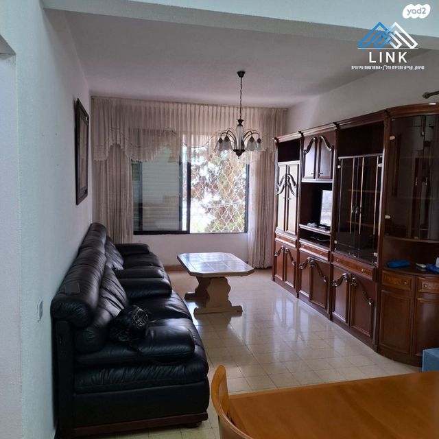 דרך יד לבנים 