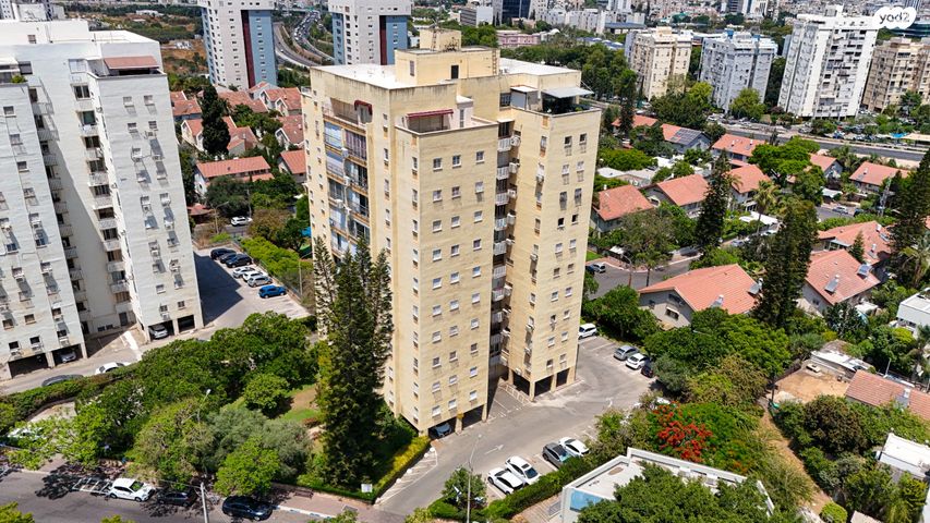 דירה, תנועת המרי 2, גני אילן, קרית אונו