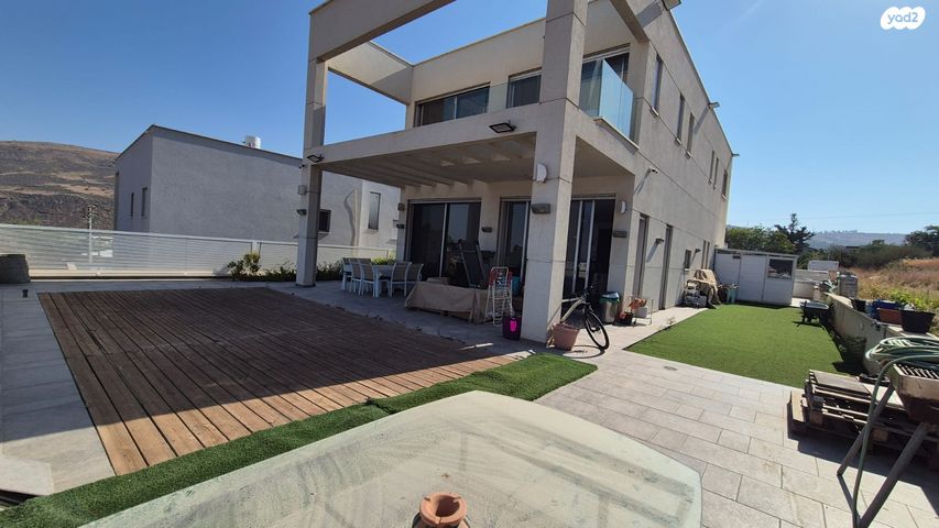 בית פרטי/ קוטג', השיטה, מגדל, מגדל