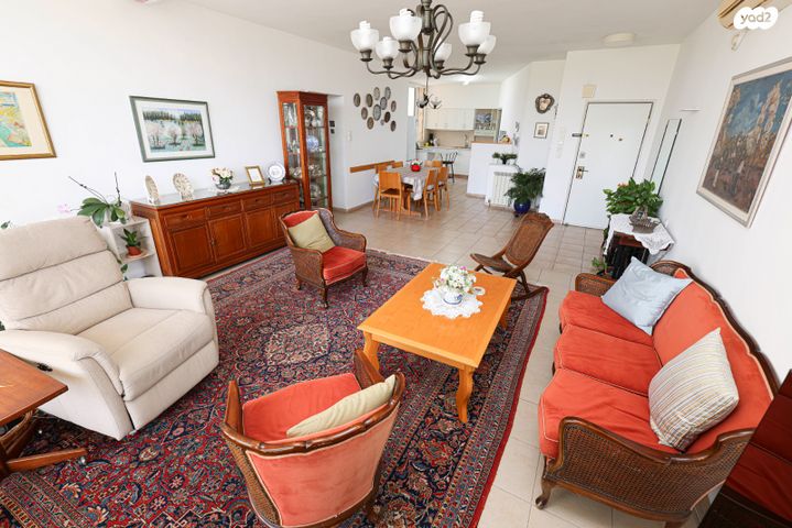 דירה, תנועת המרי 2, גני אילן, קרית אונו