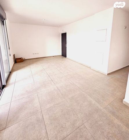 דירה, חיים הרצוג, מורשת, מודיעין מכבים רעות