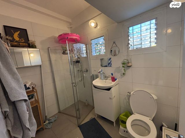 דירה, בת עין, תל אביב יפו