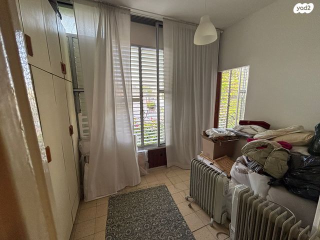 דירה, בת עין, תל אביב יפו