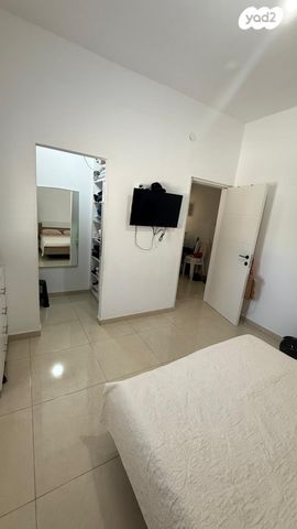 דירת גן, בורוכוב, נווה עובד, חדרה