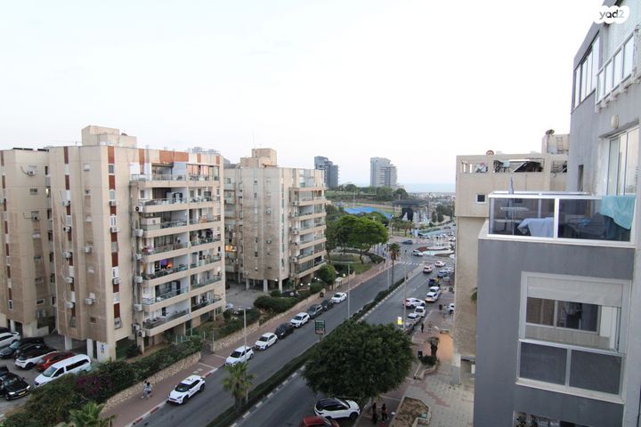 דירה, רוגוזין, רובע ד', אשדוד