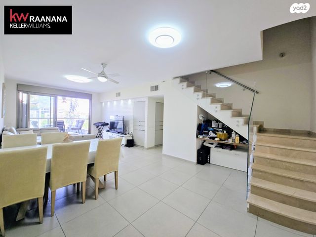 גג/ פנטהאוז, הגדוד העברי, רעננה