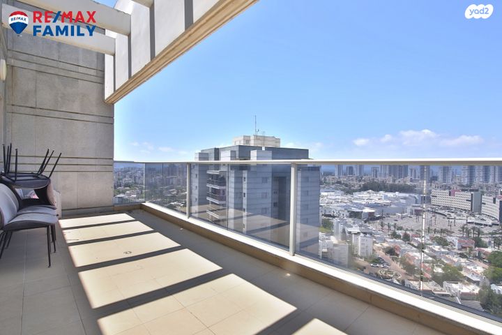 גג/ פנטהאוז, הפטל 19, הפרפר, קרית ביאליק