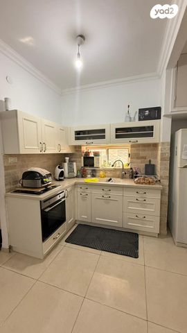 דירת גן, בורוכוב, נווה עובד, חדרה